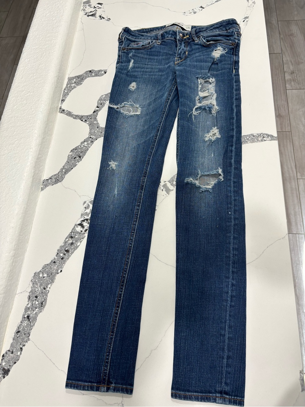 Hollister Women's Distressed Straight-Leg Jeans in Dark Blue